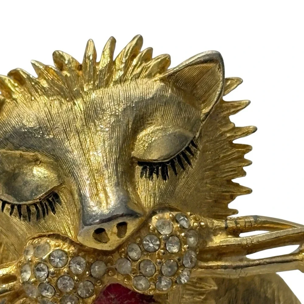 RARE Lion Brooch Pin Vintage Large‎ Enameled & Rhinestone Inset Figural Sleeping